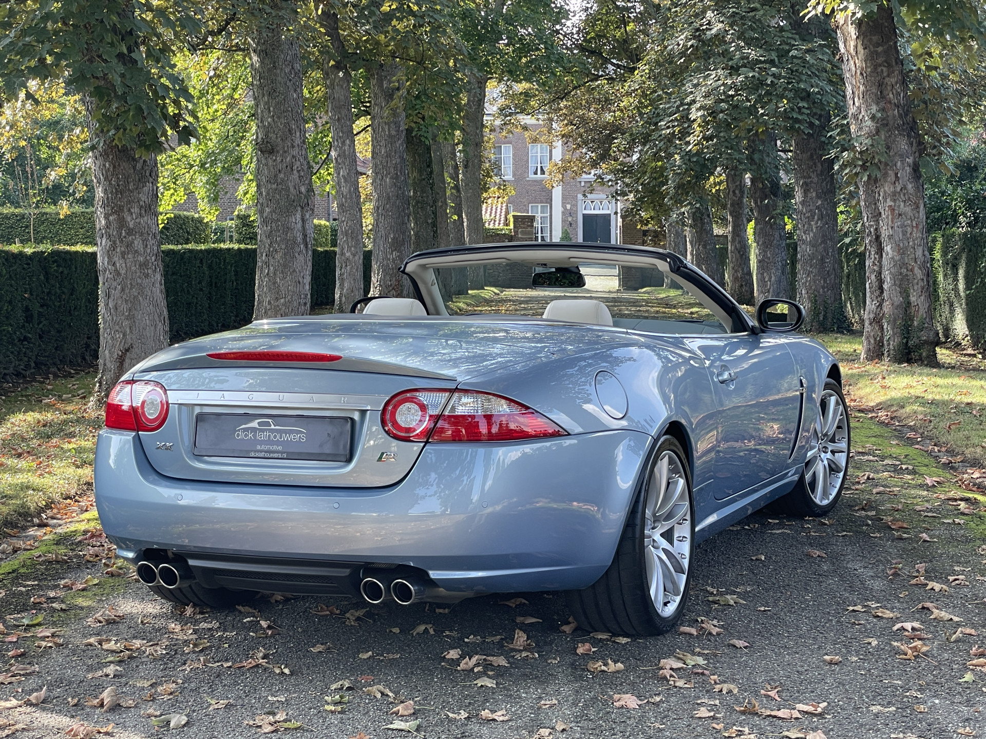 48326438-1.jpg